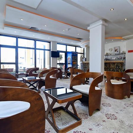 Capital O 419 Al Safeer Hotel Riaad Buitenkant foto