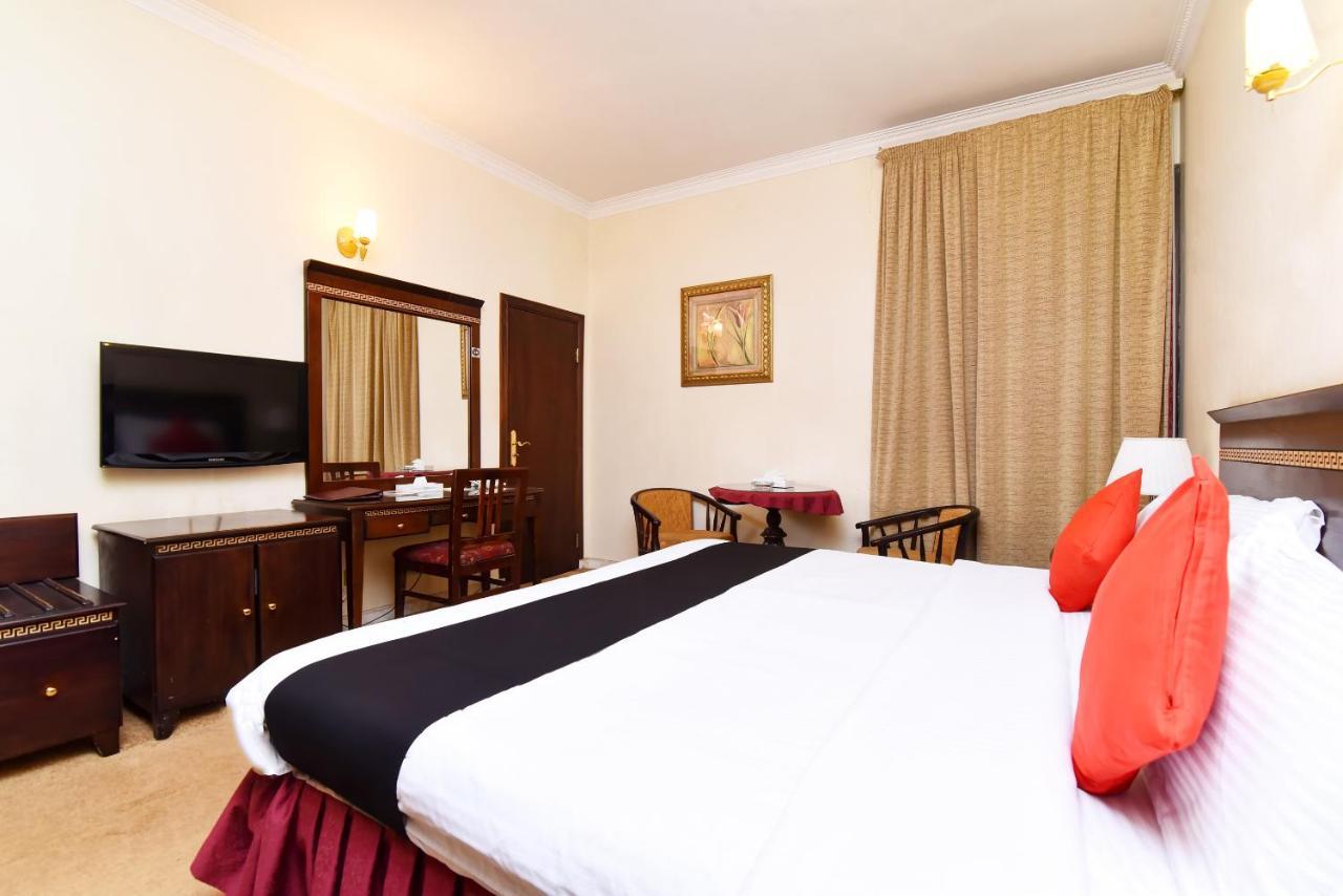 Capital O 419 Al Safeer Hotel Riaad Buitenkant foto