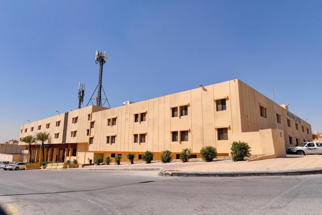 Capital O 419 Al Safeer Hotel Riaad Buitenkant foto