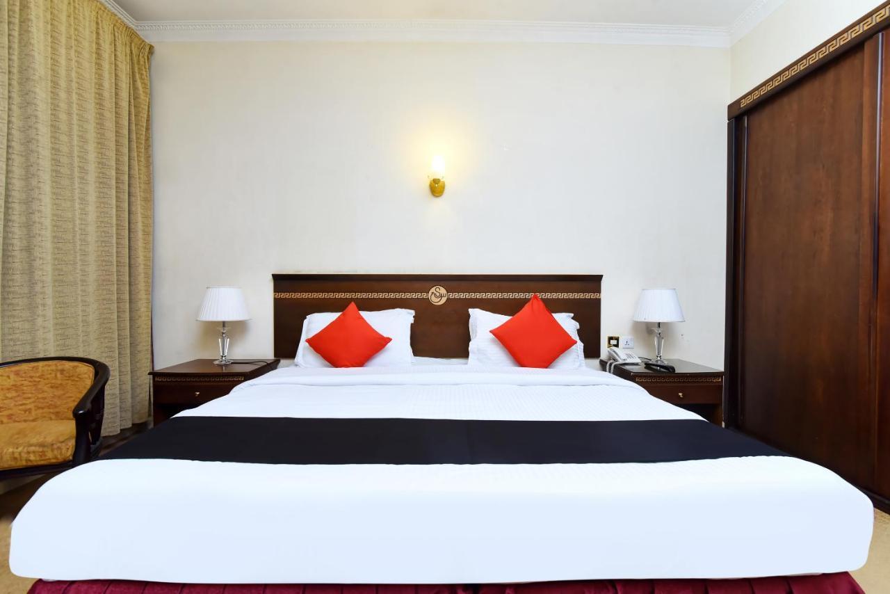 Capital O 419 Al Safeer Hotel Riaad Buitenkant foto