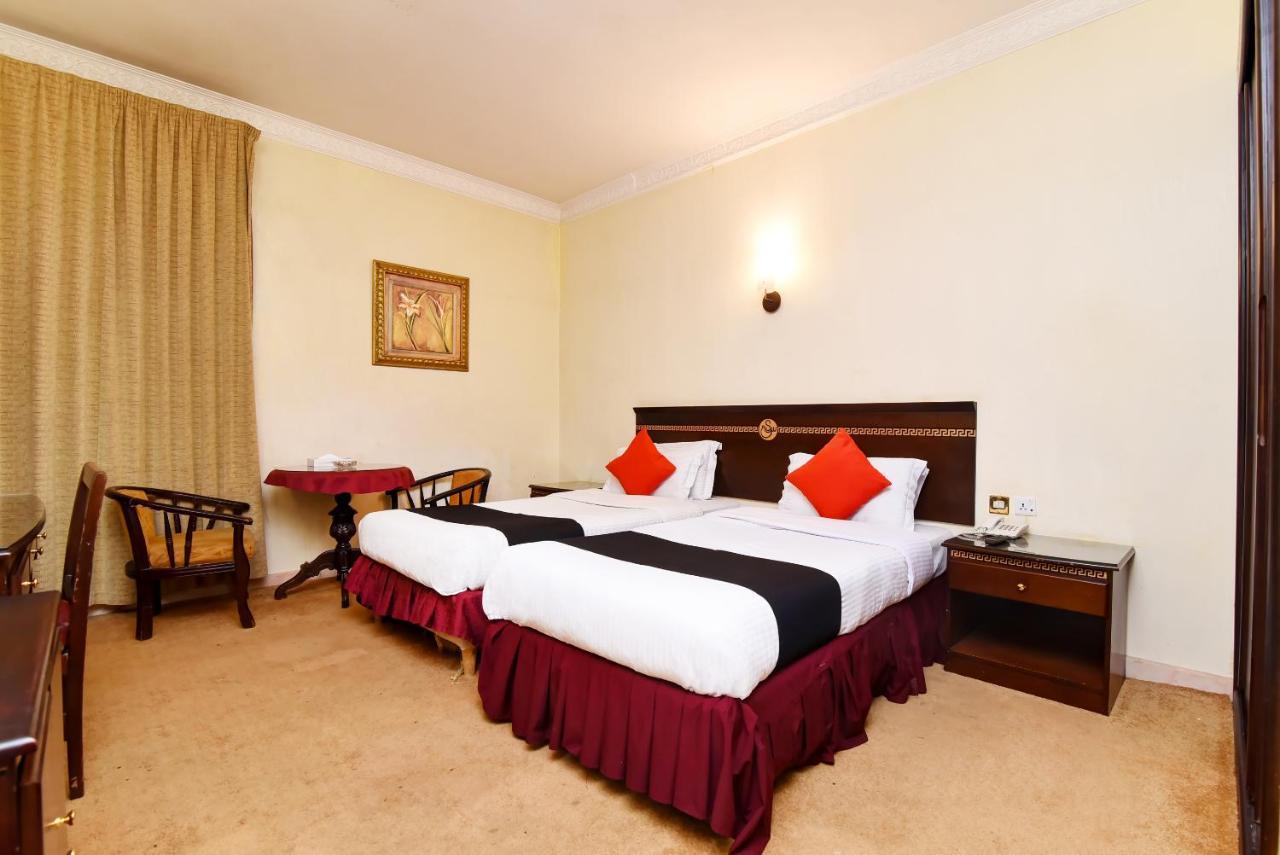 Capital O 419 Al Safeer Hotel Riaad Buitenkant foto