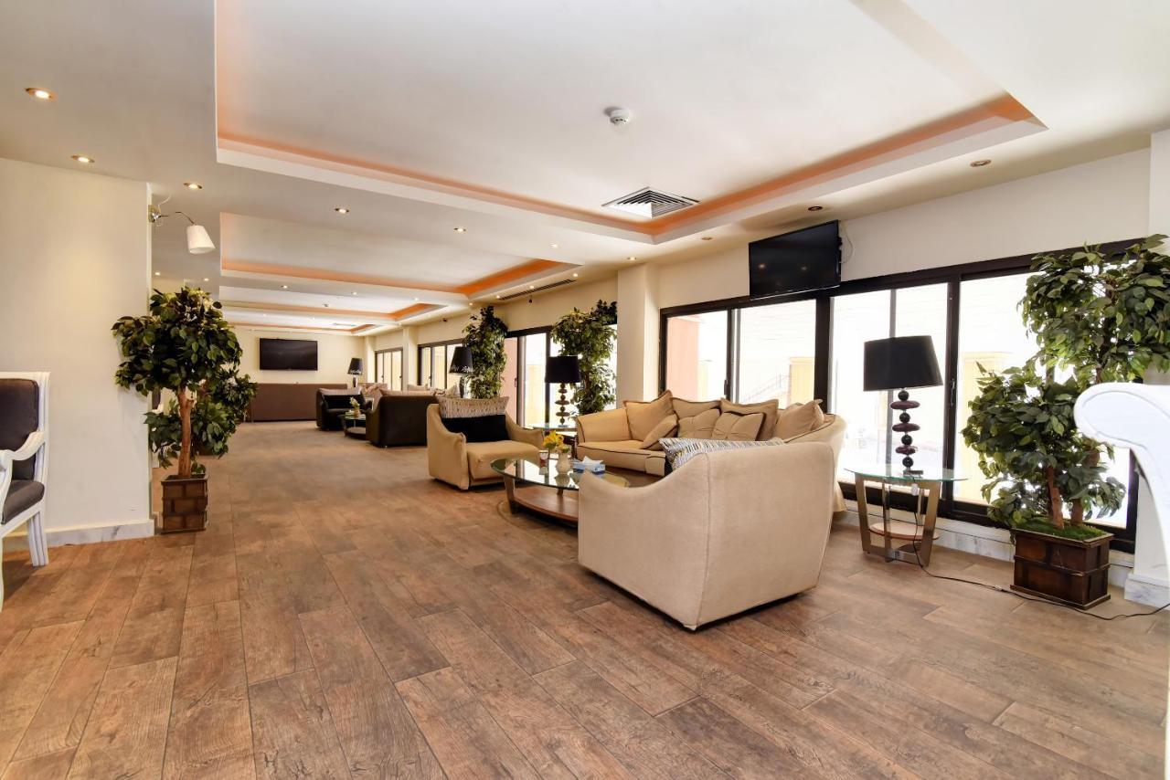 Capital O 419 Al Safeer Hotel Riaad Buitenkant foto