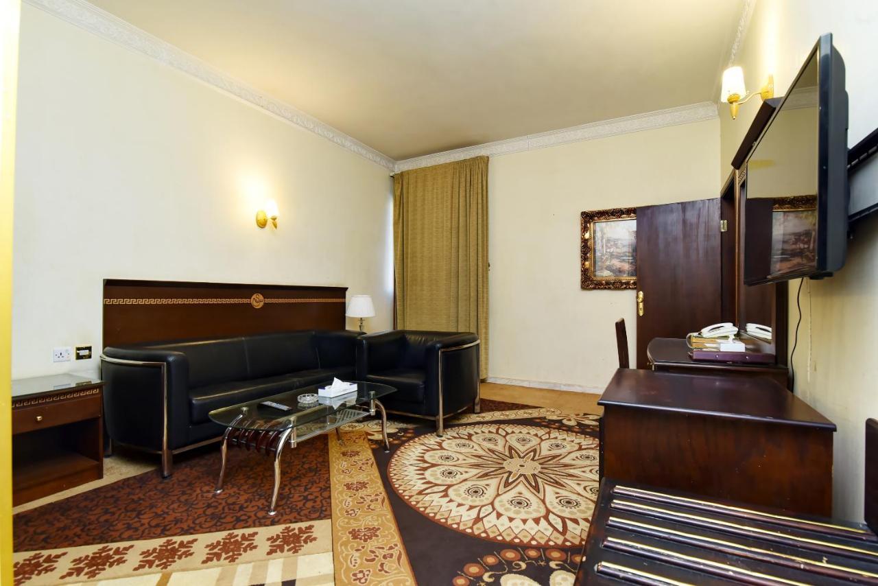 Capital O 419 Al Safeer Hotel Riaad Buitenkant foto