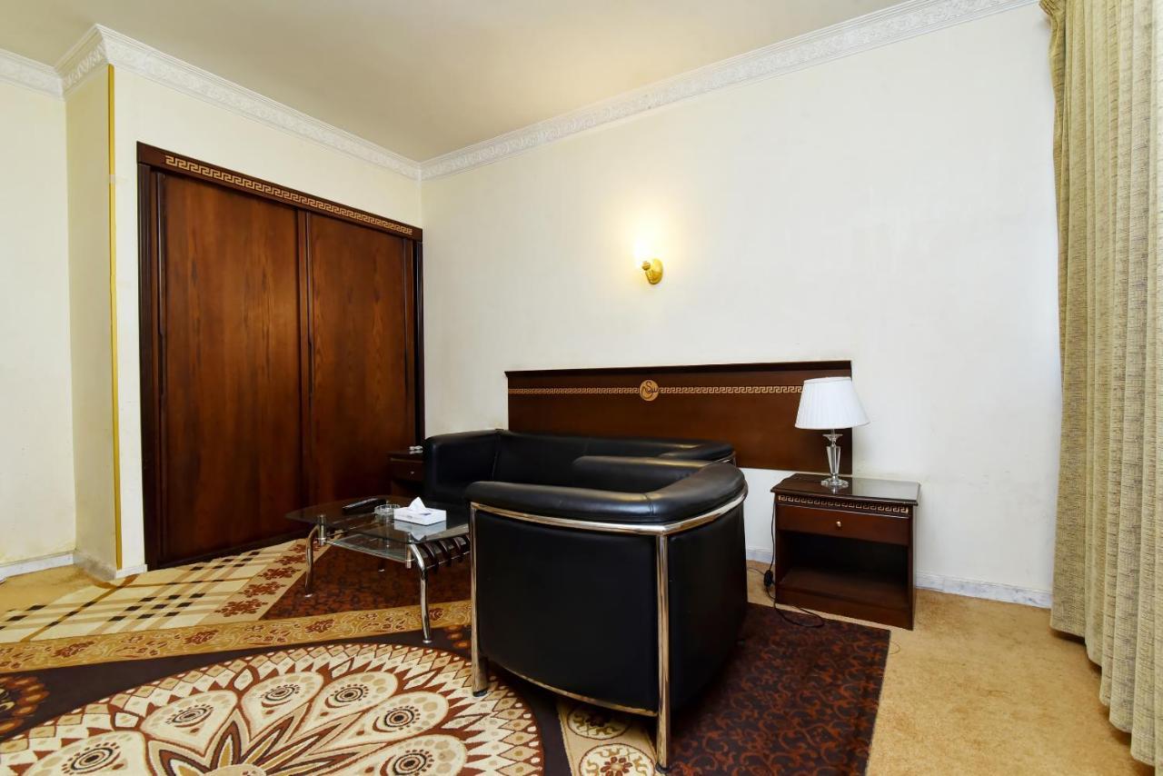 Capital O 419 Al Safeer Hotel Riaad Buitenkant foto